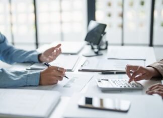 법인형태로 사업을 하면 어떻게 절세를 할 수 있나요?