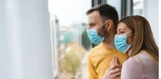 코로나19 이후 첫 빗장, 캐나다 정부 에볼라 확산 방지 위해 국경 통제 전격 가동